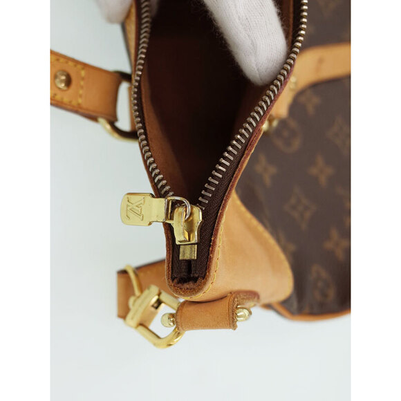 Louis Vuitton Monogram Odeon Bag - Picture 4 of 9